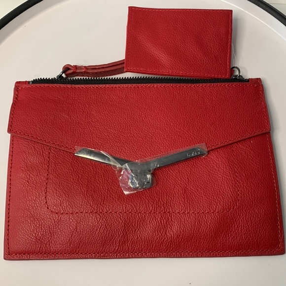 ❤️Botkier Leather Envelope Style Wristlet ❤️ - Picture 2 of 8